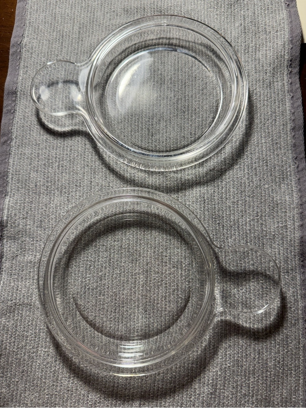 2 Pyrex 150 C Glass Replacement Lids with Handles